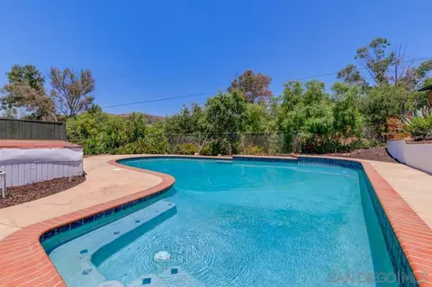 11057 Oak Creek Dr, Lakeside, CA 92040 photo 7
