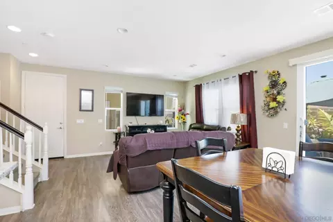 8622 Sage Shadow Dr, Lakeside, CA 92040 photo 5