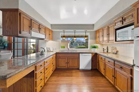 9335 Lemon Ave, La Mesa, CA 91941 photo 15