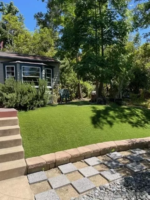 4855 Beaumont Dr, La Mesa, CA 91941 photo 3