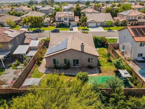 33376 Pitman Ln, Menifee, CA 92584 photo 3