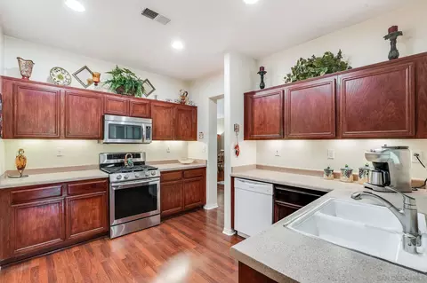 33376 Pitman Ln, Menifee, CA 92584 photo 10
