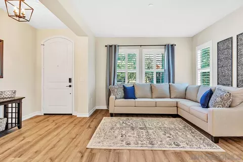 2144 Los Senderos, Santee, CA 92071 photo 4