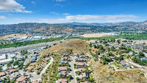 2144 Los Senderos, Santee, CA 92071 photo 68