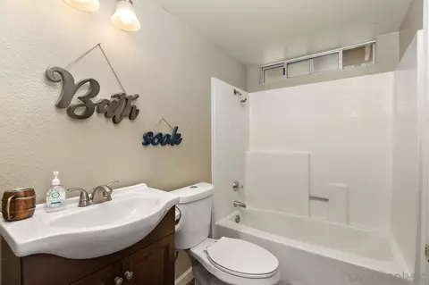 2041 Aspen Ln, El Cajon, CA 92019 photo 27