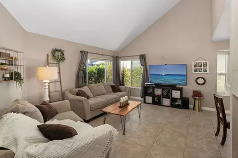2041 Aspen Ln, El Cajon, CA 92019 photo 5