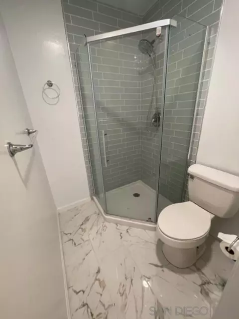 341 N Melrose Dr #E, Vista, CA 92083 photo 8