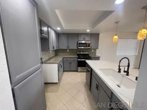 341 N Melrose Dr #E, Vista, CA 92083 photo 5