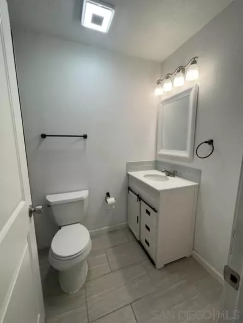 341 N Melrose Dr #E, Vista, CA 92083 photo 10