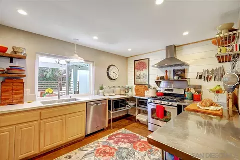 12713 Caminito Cancion UNIT 123, San Diego, CA 92128