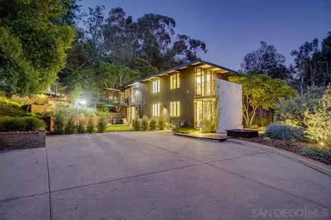 3070 N Arroyo Dr, San Diego, CA 92103