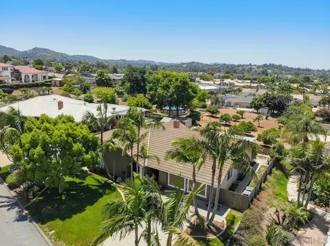 1331 Hermana Ct, Vista, CA 92084