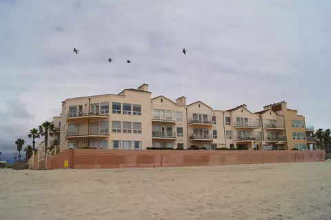 714 Seacoast Dr #215, Imperial Beach, CA 91932