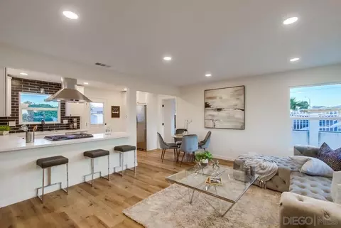 4927 Elm St, San Diego, CA 92102