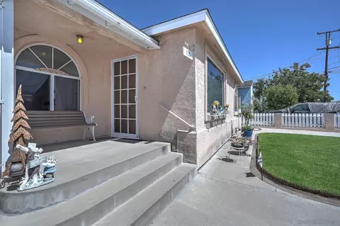 135 S Kenton Ave, National City, CA 91950