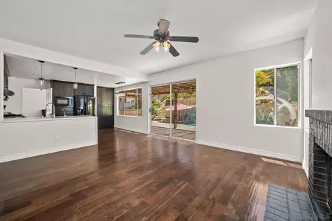1690 Mountain Pass Cir, Vista, CA 92081 photo 14