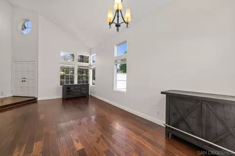 1690 Mountain Pass Cir, Vista, CA 92081 photo 12