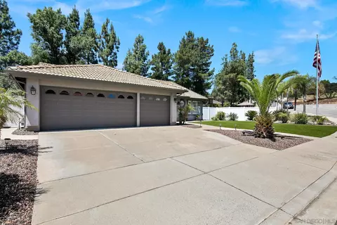 1890 Tavern Ct, Alpine, CA 91901 photo 2