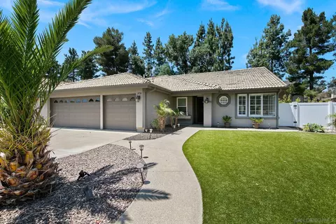 1890 Tavern Ct, Alpine, CA 91901