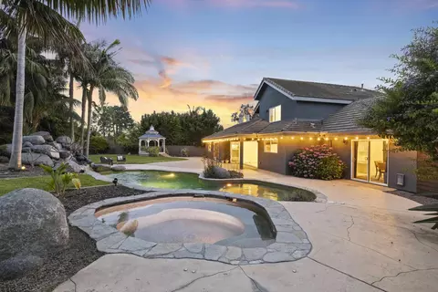 7258 Mimosa Dr, Carlsbad, CA 92011 photo 3
