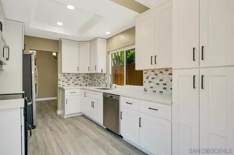 2408 Summerhill Dr, Encinitas, CA 92024 photo 14