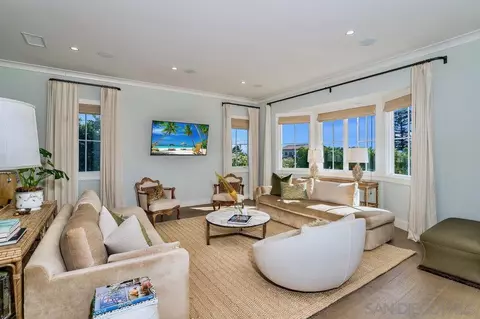 5769 Waverly Ave, La Jolla, CA 92037 photo 5