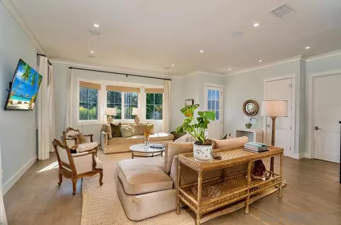5769 Waverly Ave, La Jolla, CA 92037 photo 6