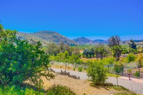 20707 Viento Valle, Escondido, CA 92025 photo 57