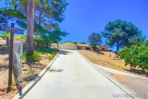 20707 Viento Valle, Escondido, CA 92025 photo 4
