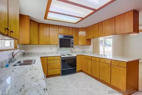 20707 Viento Valle, Escondido, CA 92025 photo 16