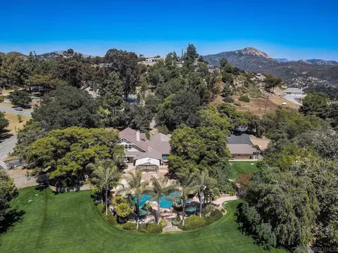 2256 Via Dieguenos, Alpine, CA 91901 photo 62