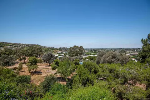 7864 Highwood Ave, La Mesa, CA 91941 photo 44