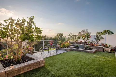 7864 Highwood Ave, La Mesa, CA 91941 photo 6
