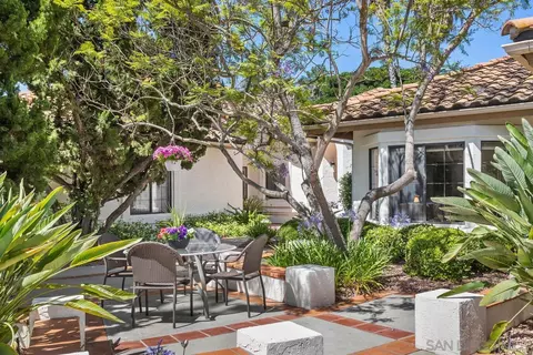 15694 Riparian Rd, Poway, CA 92064