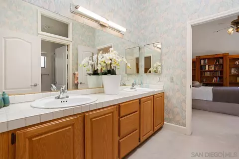 15694 Riparian Rd, Poway, CA 92064 photo 25