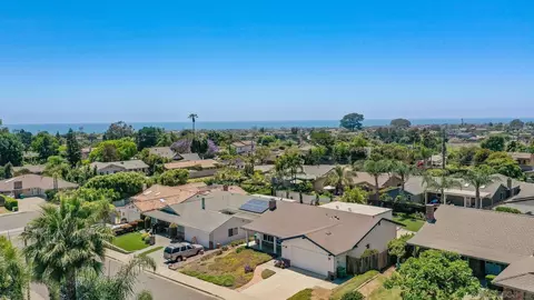 3985 Scott Dr, Carlsbad, CA 92008 photo 5