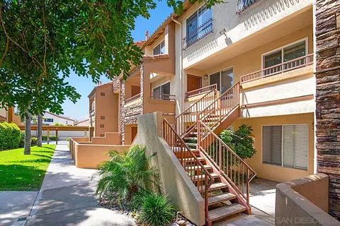 15383 Maturin Dr #213, San Diego, CA 92127