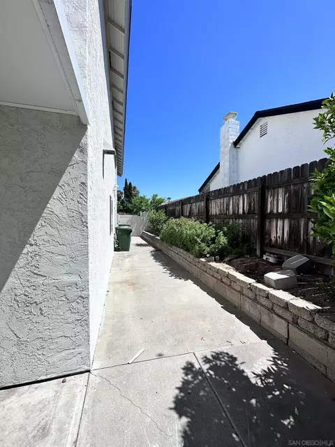 10915 Ramsgate Dr, Santee, CA 92071 photo 4