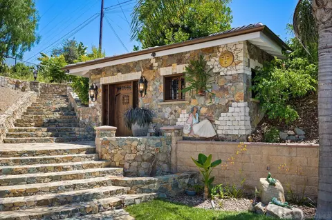 1344 Rees Rd, Escondido, CA 92026 photo 37
