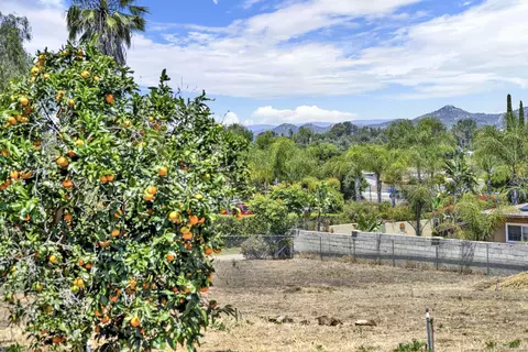 1254 Cain Ln, Escondido, CA 92027 photo 42