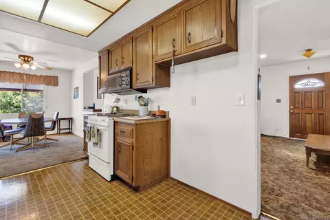 1254 Cain Ln, Escondido, CA 92027 photo 13