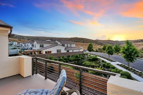9041 W Bluff Pl, Santee, CA 92071 photo 3