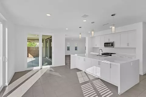 9041 W Bluff Pl, Santee, CA 92071 photo 6