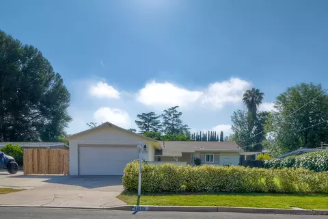 14135 Powers Rd, Poway, CA 92064