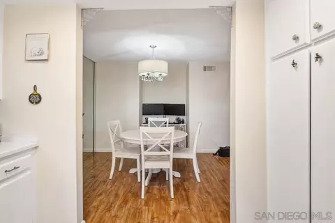 424 Devonshire Gln, Escondido, CA 92027 photo 6