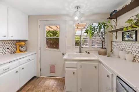 424 Devonshire Gln, Escondido, CA 92027 photo 4