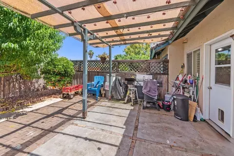 424 Devonshire Gln, Escondido, CA 92027 photo 31