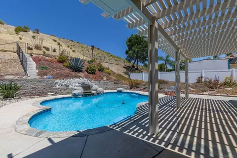 10114 Shenandoah Dr, Santee, CA 92071