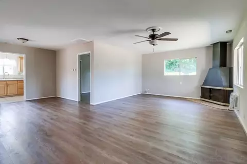 530 Mountain View Rd, El Cajon, CA 92021 photo 4