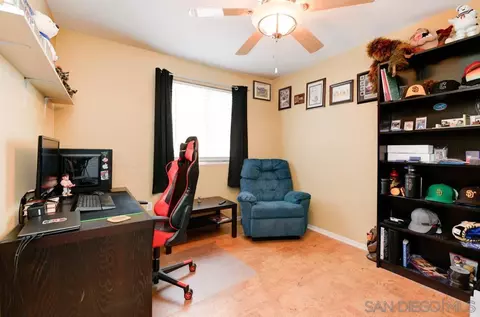 8713 Glen Oaks Way, Santee, CA 92071 photo 17